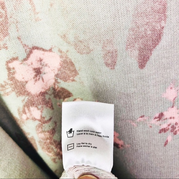 Chaser Semaj Floral Knit Top - Picture 7 of 7